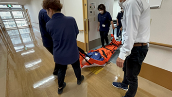 搬送器具を使用した避難訓練の実施について-1