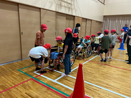安中青少年会館パレットクラブ車いす体験-6